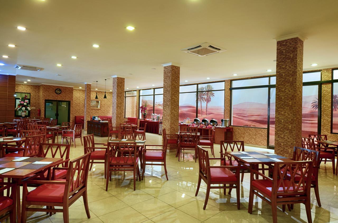 Multazam Hotel Solo Extérieur photo