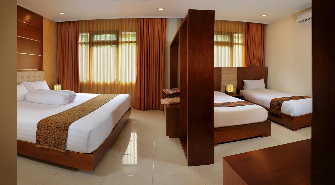 Multazam Hotel Solo Extérieur photo